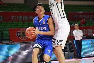 侣行张健豪个人资料,勇敢探险者的传奇人生